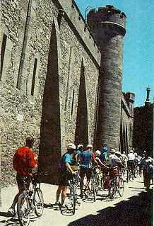 Cyclers visit a Crimean fortress.