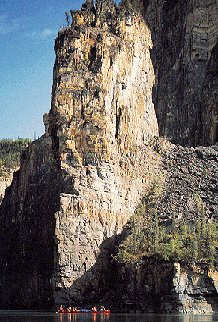 Canoeists at Pulpit Rock.