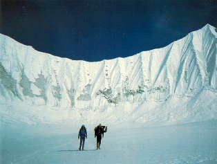 Climbers below Mingbo La near Mera Peak.